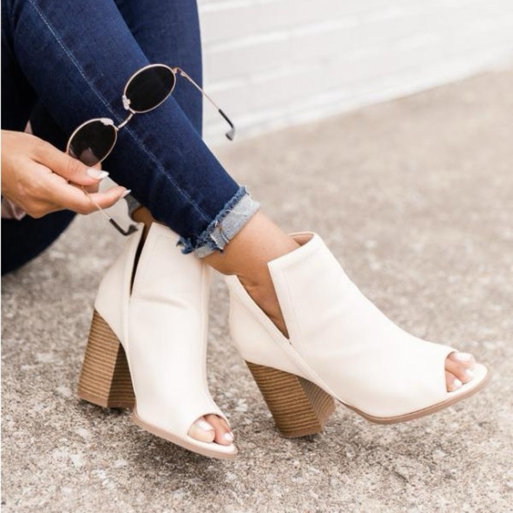 Pink Lily Beth Cream Booties